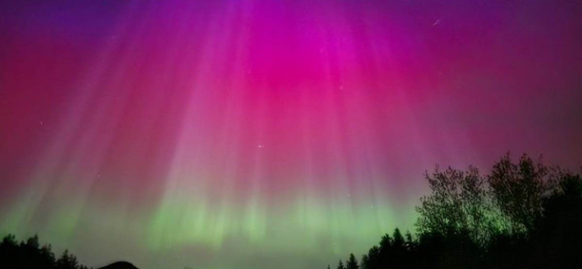 Aurora Boreal registrada no Canadá na noite de sexta-feira (10/5) 