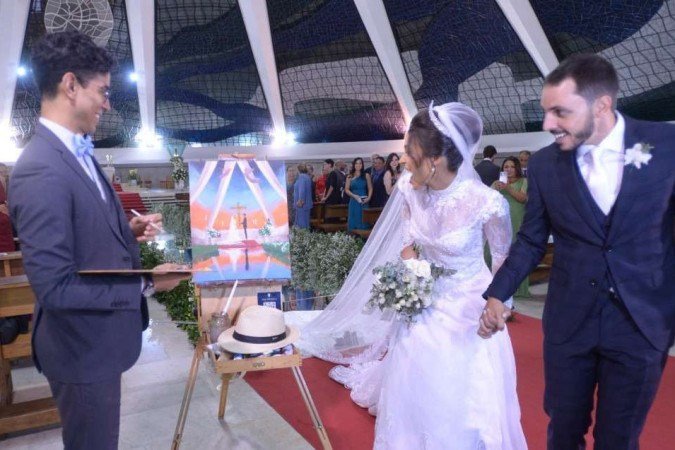  12/05/2024 Credito: Ed Alves/CB/DA.Press. Revista. Novidades nos casamentos - Pintura ao Vivo. Na foto, Pintor Zau. Casamento na Catedral. 