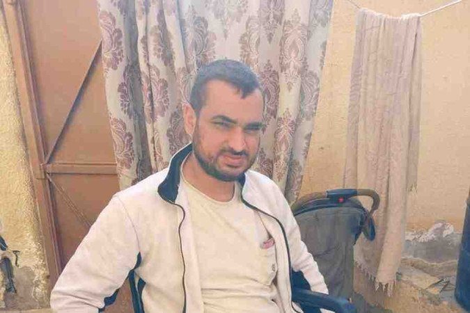 O engenheiro Ahmed Ibrahim, marido de Walaa, perdeu as duas pernas em ataque aéreo