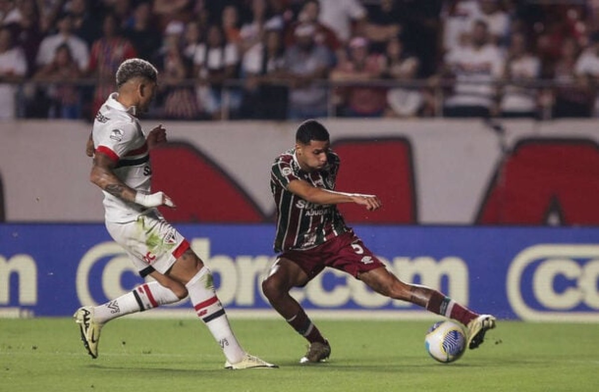 Alexsander reconhece erros, mas crê em evolução no Fluminense: ‘Sair dessa zona’