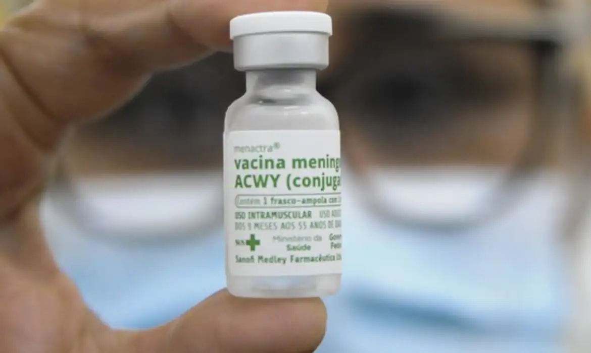 DF chama crianças e adolescentes para vacinação contra meningite -  (crédito: EBC)