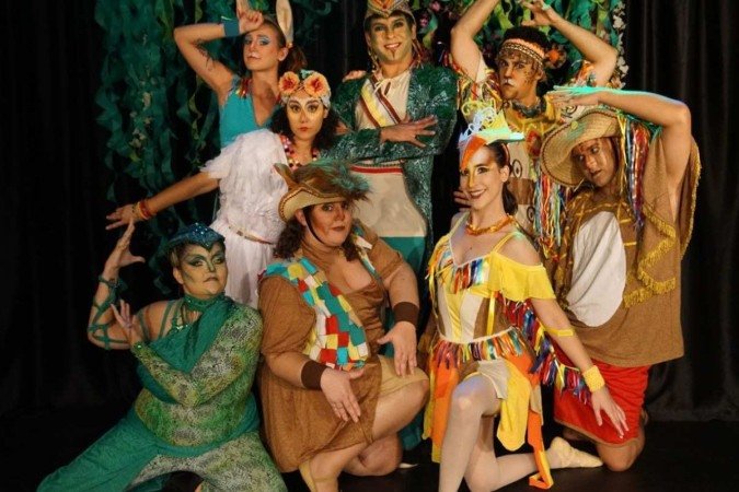 O musical conta a história de um Jacaré que resolve explorar os limites da floresta - (crédito: Fernanda Resende) O musical conta a história de um Jacaré que resolve explorar os limites da floresta - (crédito: Fernanda Resende)
