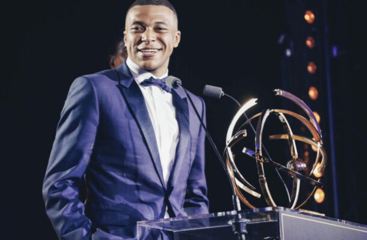 Mbappé é eleito melhor jogador do Campeonato Francês 2023/24