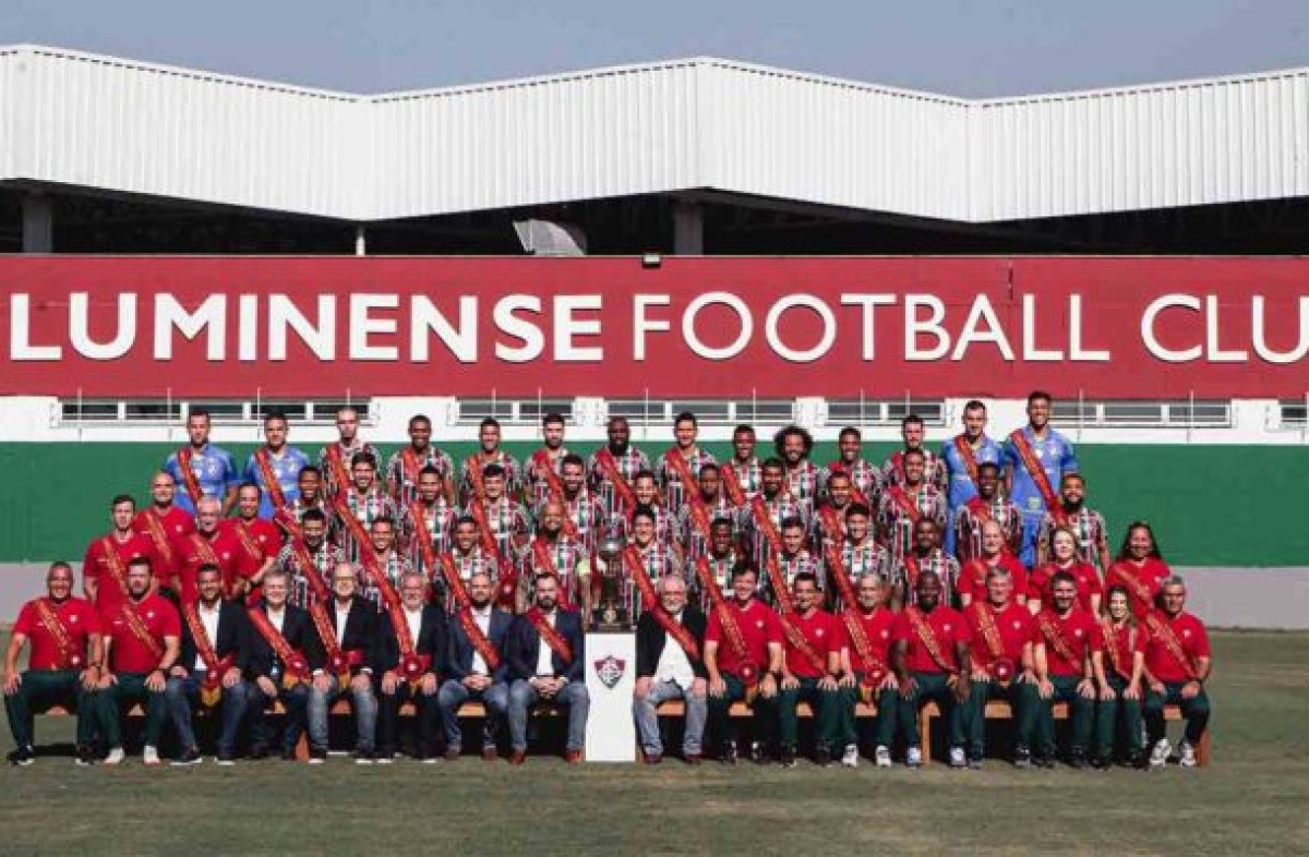 Fluminense faz foto oficial do título da Recopa Sul-Americana