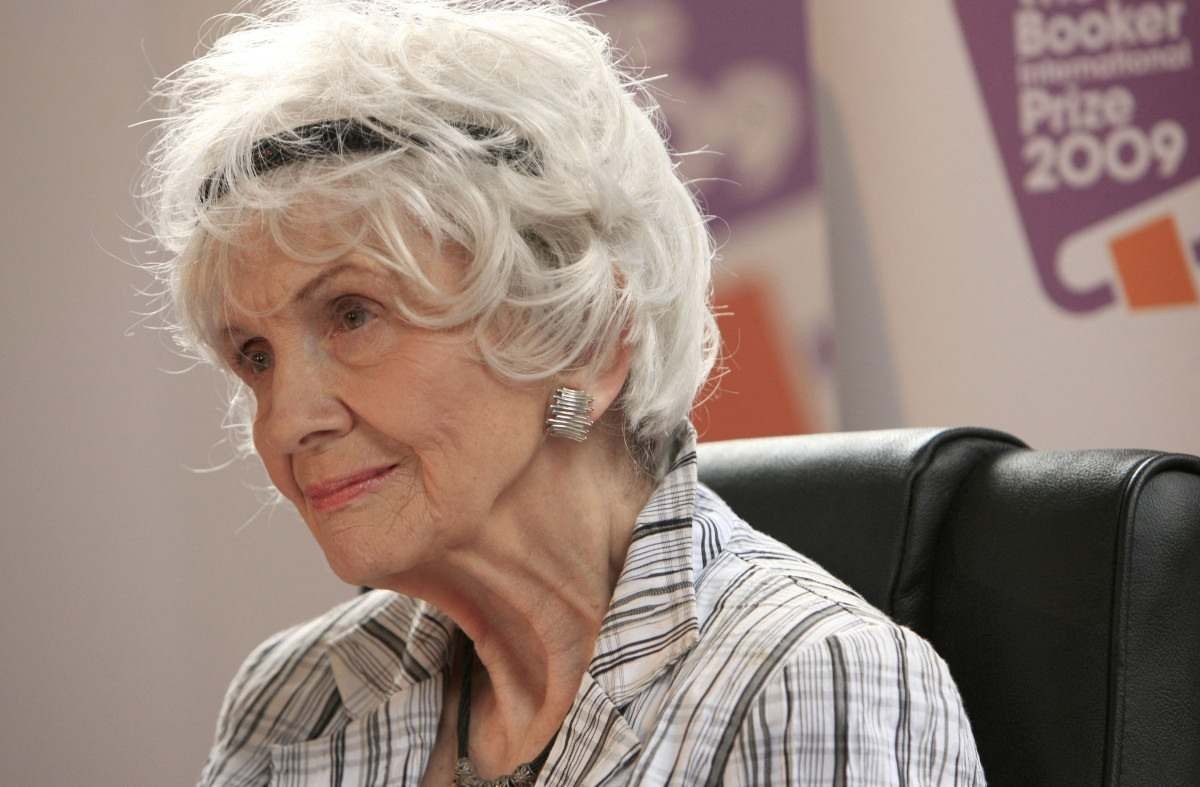 Alice Munro: conheça a trajetória da Nobel de literatura, que morreu aos 92 anos
