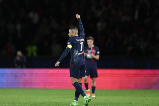Mbappé foi eleito o melhor jogador do Campeonato Francês  -  (crédito: Franck Fife/AFP via Getty Images)