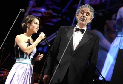 Cantora Sandy dividiu o palco com o tenor italiano Andrea Bocelli em show realizado no Rio.
     -  (crédito: Gil Rodrigues/Esp.Aqui BH/D.A Press)