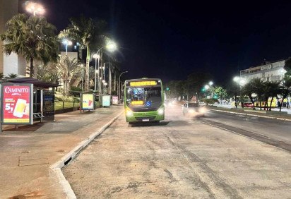 O local estava interditado desde o início de abril para a continuidade das obras de substituição do pavimento da faixa destinada aos ônibus na W3 Sul  -  (crédito: Divulgação/SODF)