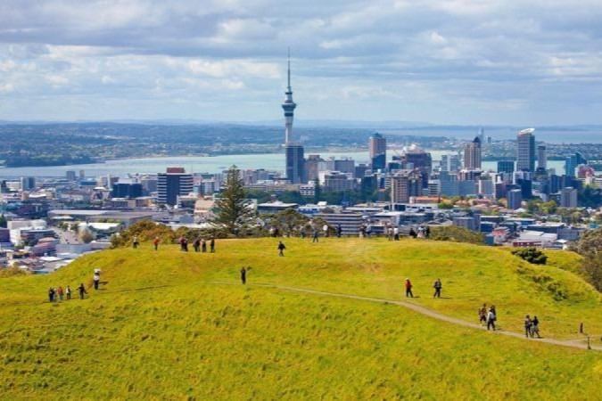 Os indígenas Maori usavam algumas das cavernas para enterrar seus mortos -  (crédito: GETTY IMAGES)