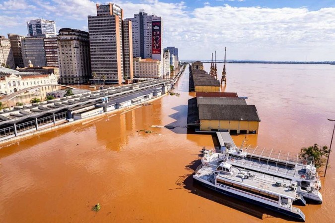 Populações de cidades vizinhas a rios, como Porto Alegre, têm risco 62% de sofrem doenças gastrointestinais devido ao transbordamento de esgoto
 -  (crédito: Gustavo Mansur/ Palácio Piratini)