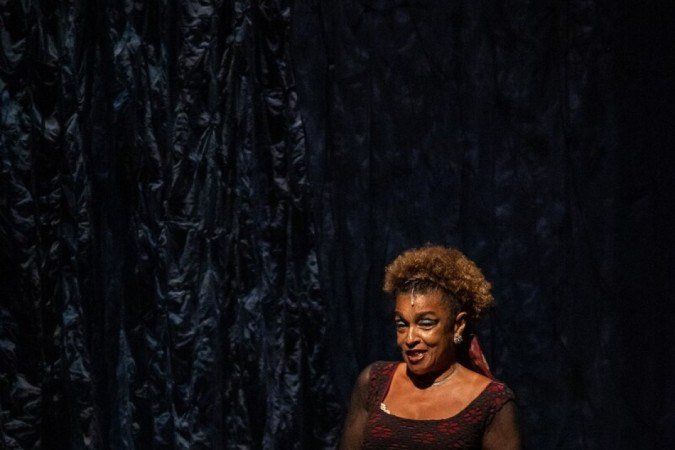 Elisa Lucinda em Parem de falar mal da rotina