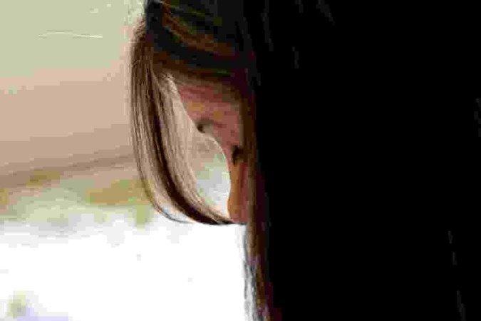 Mãe amamentando seu filho 