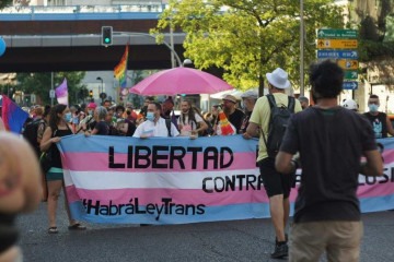 O Peru não reconhece o casamento ou a união civil entre homossexuais, nem permite que pessoas trans incluam a sua identidade de género nos seus documentos -  (crédito: Mari Vlassi/Unsplash)