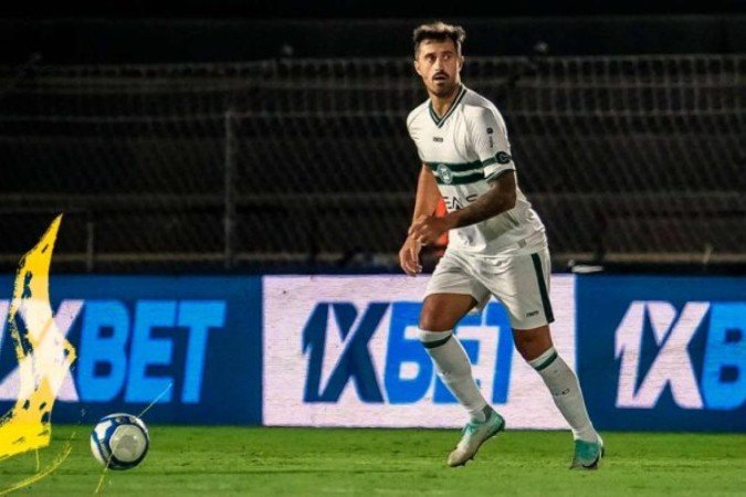 Bruno Melo em ação pelo Coritiba, em Novo Horizonte -  (crédito: Foto: JP Pacheco/Coritiba)
