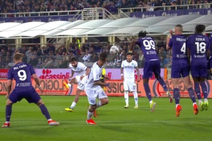 Fiorentina e Napoli ficaram no empate na penúltima rodada do Calcio - Foto: Divulgação / Lega Serie A -  (crédito: Divulgação / Lega Serie A)