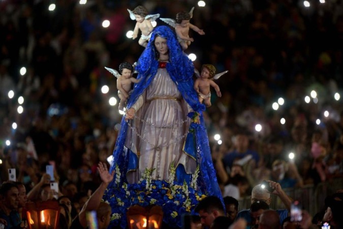 A festividade é uma das mais importantes do calendário da igreja católica e atrai cristãos de todo o Distrito Federal e do Brasil -  (crédito: Ed Alves/CB/D.A Press)
