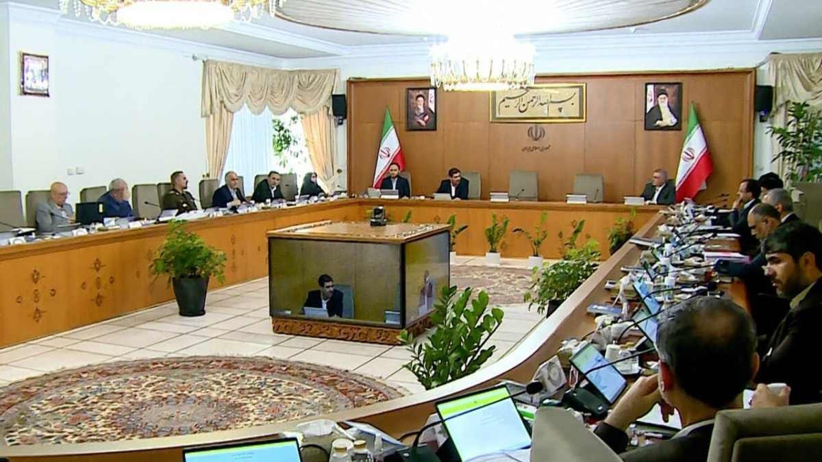 Irã convoca reunião de emergência após queda de helicóptero com presidente