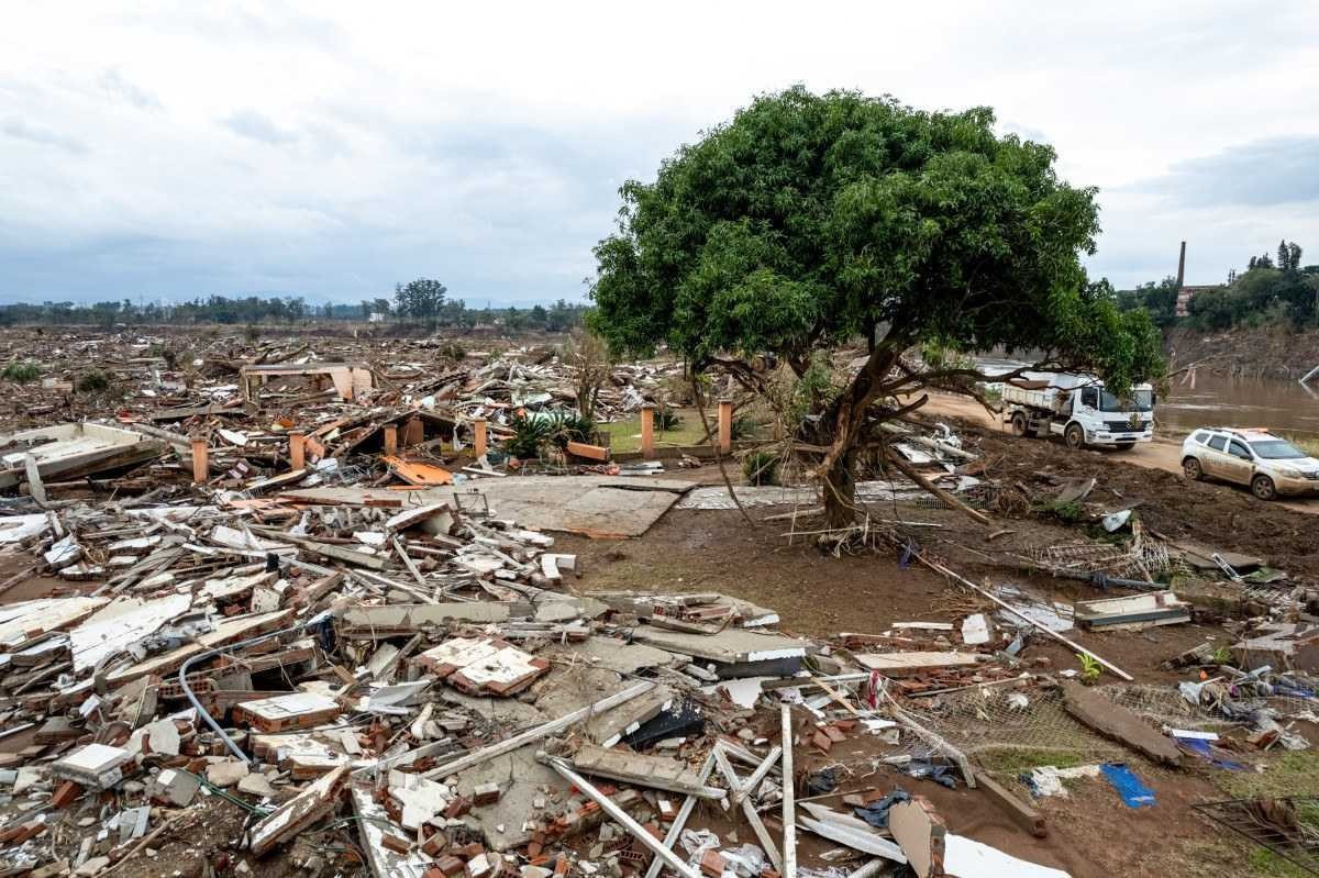 Destruição em Cruzeiro do Sul