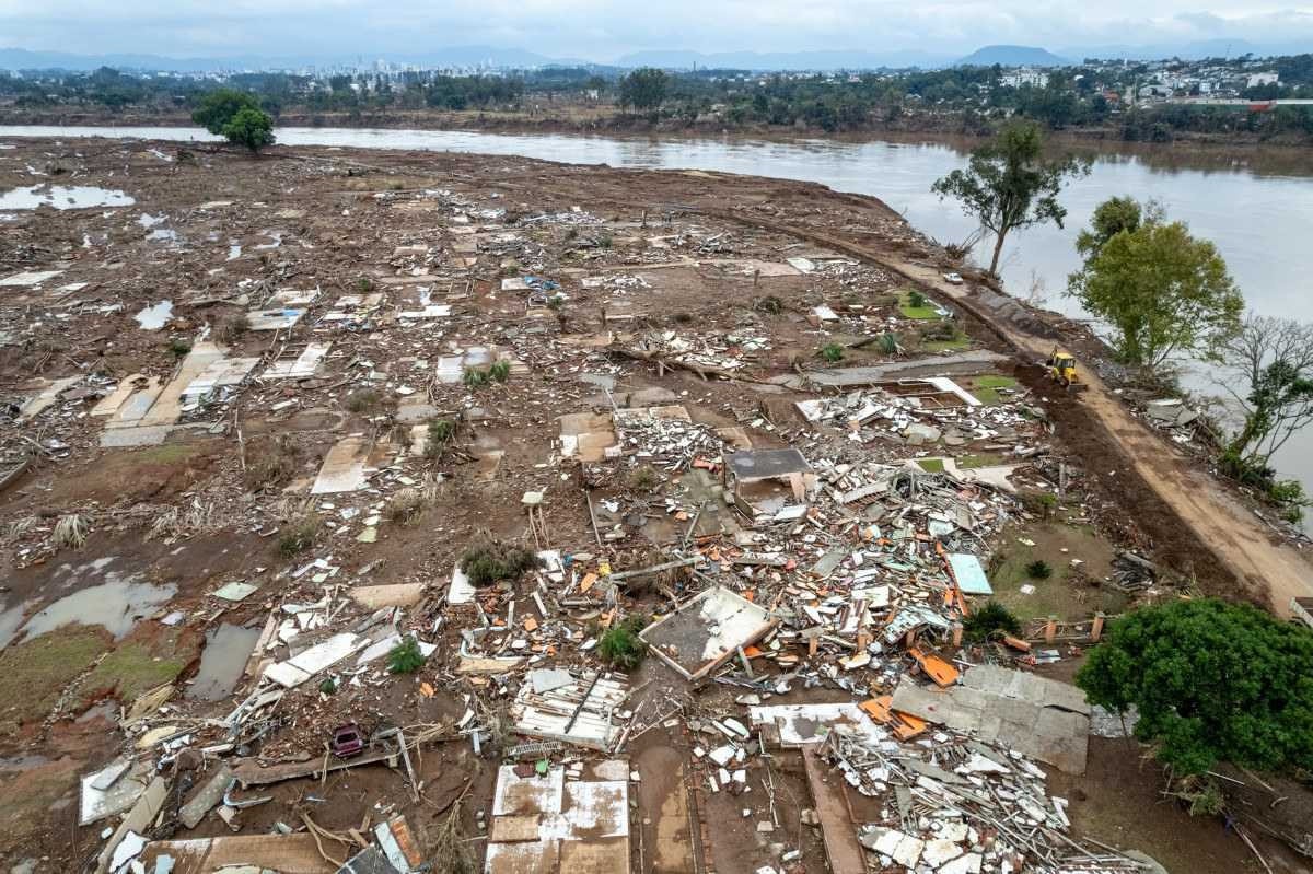 Destruição em Cruzeiro do Sul