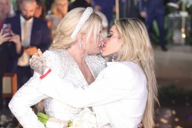 Após festa de casamento, Monique Evans e Cacá Werneck curtem lua de mel -  (crédito: Observatorio dos Famosos)