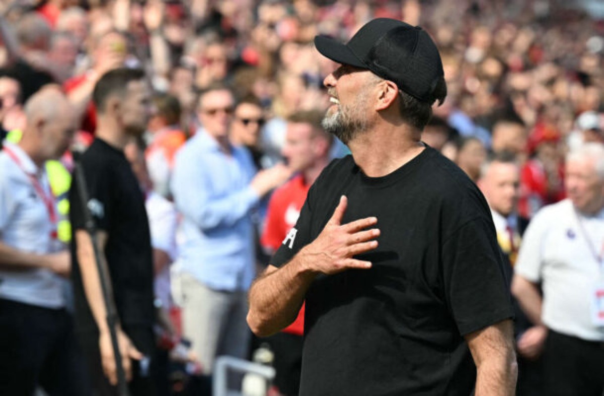 Liverpool vence em emocionante despedida de Jürgen Klopp