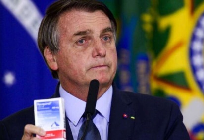 Durante a pandemia de Covid-19, Bolsonaro adotou discursos em que defendia procedimentos sem comprovação científica, como o uso de cloroquina -  (crédito: Marcelo Camargo/Agência Brasil)
