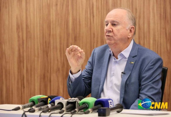 Ziulkoski: 'Nós vamos indicar na marcha tudo o que o governo pode alocar' -  (crédito:  Agência CNM)