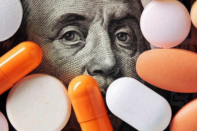 Estudo há uma década revelou que uma média de 80 anúncios de medicamentos que exigem receita são transmitidos na televisão americana a cada hora. -  (crédito: Getty Images)