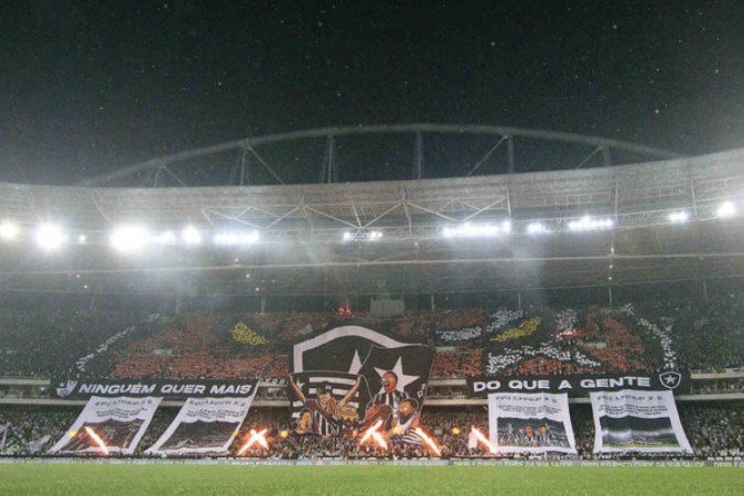 Torcida do Botafogo não tem muita paciência com a arbitragem - (crédito: Foto: Vitor Silva/Botafogo) Torcida do Botafogo não tem muita paciência com a arbitragem - (crédito: Foto: Vitor Silva/Botafogo)