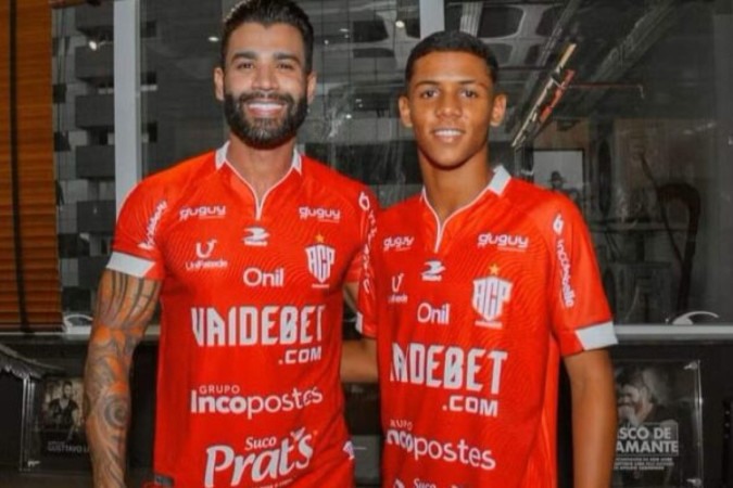 Gusttavo Lima e Akiles no Paranavaí  -  (crédito: Foto: Divulgação)