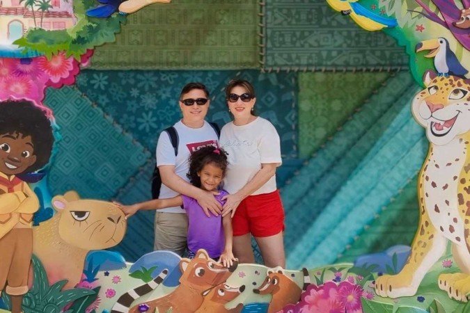 Lilian, Adolfo e Carol aproveitam tempo em família