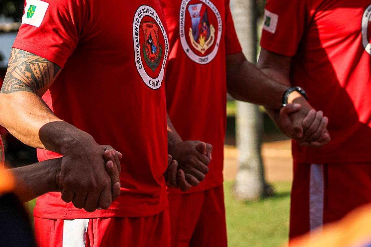 Recepção aos bombeiros militares que regressaram da 