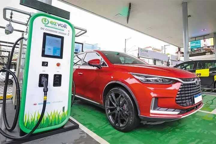 É possível economizar até R$ 3 mil por mês apenas com recarregamento elétrico, graças ao custo até 80% menor em comparação com os veículos a combustão -  (crédito:  Divulgação)
