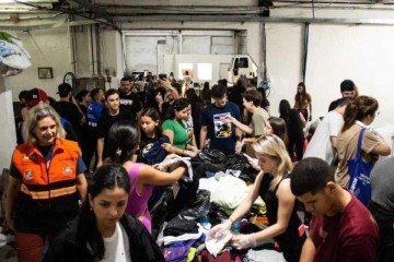 A prefeita de Pelotas pediu ajuda de cidadãos para organizar as doações: voluntariado após enchentes trágicas de 2024 foi imenso - (crédito: Prefeitura de Pelotas) A prefeita de Pelotas pediu ajuda de cidadãos para organizar as doações: voluntariado após enchentes trágicas de 2024 foi imenso - (crédito: Prefeitura de Pelotas)