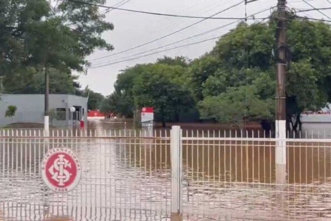 CT do Inter alagado antes de águas do Guaíba começarem a baixar  -  (crédito: Reprodução/Internet)