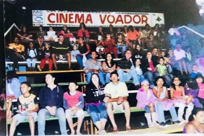 Cinema Voador levou cultura e entretenimento às ruas do DF nos anos 1990 -  (crédito: Divulgação/Bra.zil Arte cultura)