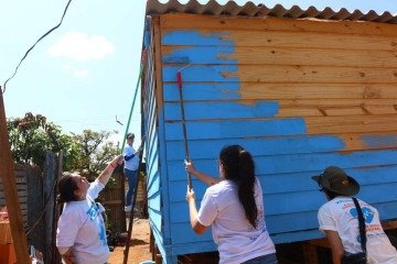 A ideia é voltar à capital federal até o fim do ano, com a construção de moradias em outras comunidades -  (crédito: Fotos: Divulgação/TETO Centro-Oeste)