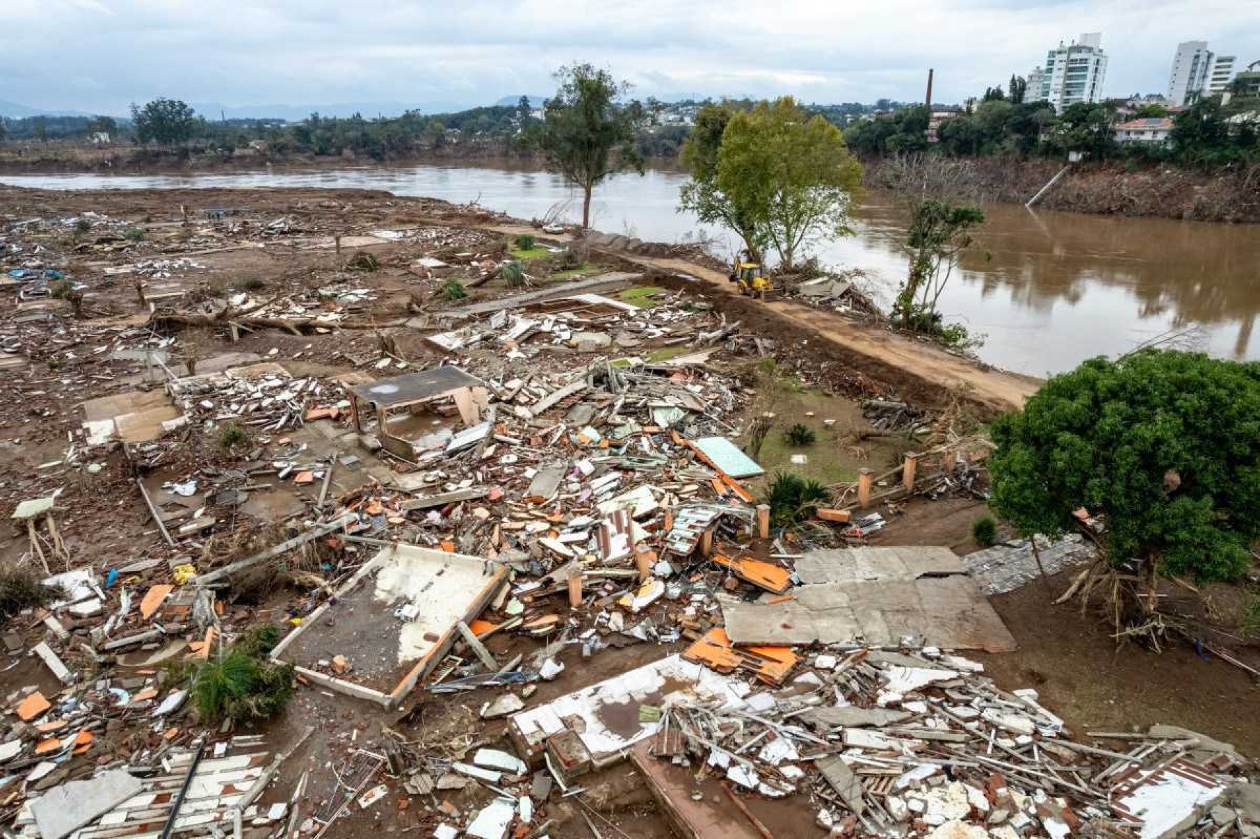 CNA destinará R$ 100 milhões e técnicos para ajudar reconstruir agro no RS