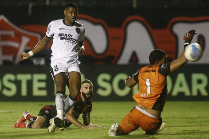 Junior Santos conclui para fazer o gol para o Botafogo  -  (crédito: Foto: Vitor Silva/Botafogo)