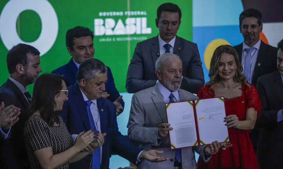 Lula sanciona lei que desonera atividades do setor de eventos -  (crédito: EBC)