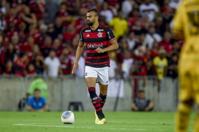 Fabrício Bruno tem proposta do West Han na mesa -  (crédito: Foto: Marcelo Cortes/CRF)
