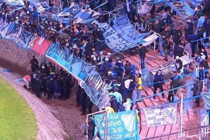 Confronto foi disputado no Estádio Malvinas Argentinas, em Mendoza - (crédito: Foto: Divulgação/CA Temperley) Confronto foi disputado no Estádio Malvinas Argentinas, em Mendoza - (crédito: Foto: Divulgação/CA Temperley)