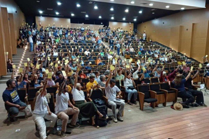 Categoria não aceitou reajuste de 9% a partir de 2025 - (crédito: Divulgação/ADUnb) Categoria não aceitou reajuste de 9% a partir de 2025 - (crédito: Divulgação/ADUnb)