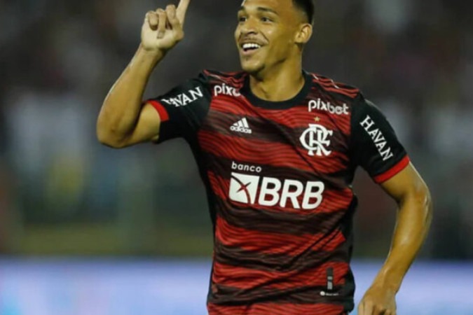 Victor Hugo completa 100 jogos pelo Flamengo -  (crédito: Foto: Gilvan de Souza/CRF)