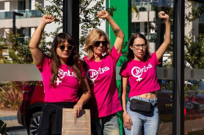 Grupo argumentou que a resolução do CFM infringe as legislações brasileiras e prejudica a vida de meninas e mulheres -  (crédito:  JULIANA DUARTE)