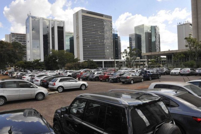  O medo de ter o carro roubado é uma realidade para 59,34% dos brasilienses. -  (crédito: Minervino Júnior/CB/D.A.Press)