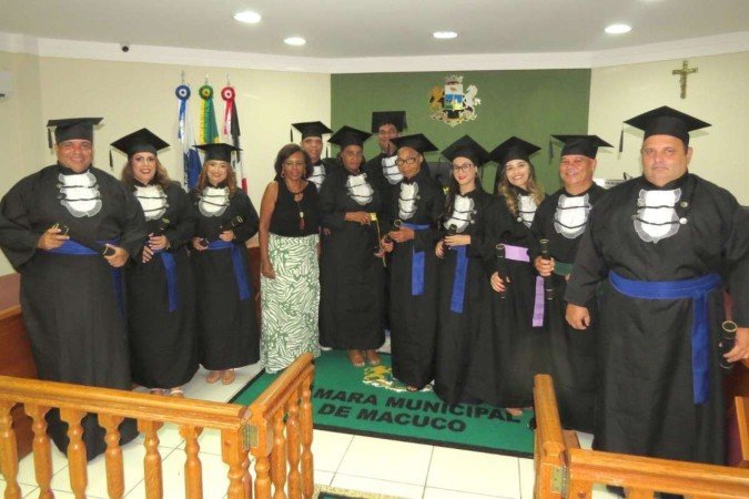 Raquel e seus colegas de curso - (crédito: Imagens cedidas pela Uniube) Raquel e seus colegas de curso - (crédito: Imagens cedidas pela Uniube)