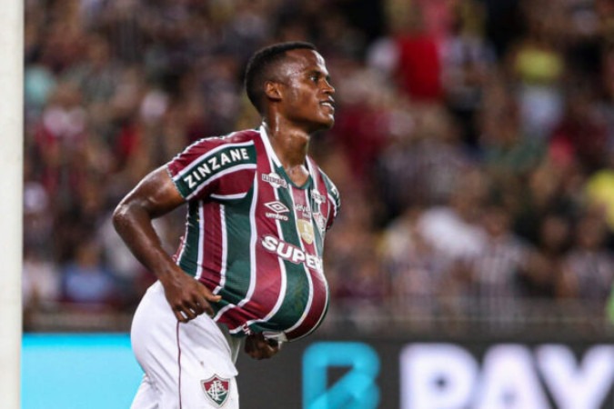 Arias é um dos grandes nomes do Fluminense na temporada e vive momento mágico também fora de campo -  (crédito:  - Foto: Lucas Merçon e Marcelo Gonçalves/Fluminense)