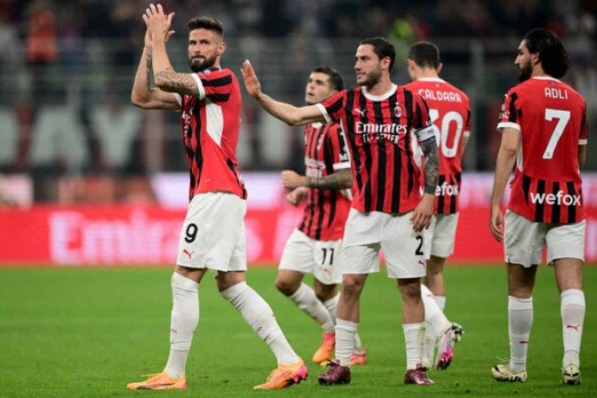 Giroud foi aplaudido ao ser substituído por Jovic, aos 40 do segundo tempo - (crédito: Foto: Marco Betorello/AFP via Getty Images) Giroud foi aplaudido ao ser substituído por Jovic, aos 40 do segundo tempo - (crédito: Foto: Marco Betorello/AFP via Getty Images)
