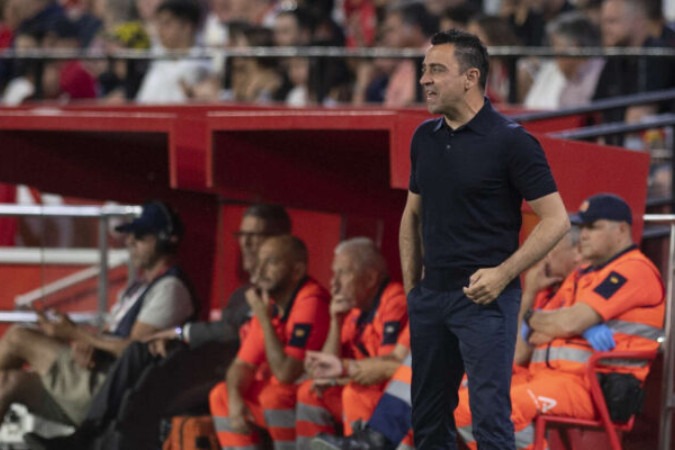 Xavi, agora, não é mais o treinador do Barcelona -  (crédito:  Foto: Jorge Guerrero/AFP via Getty Images)